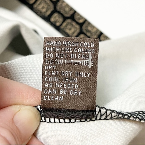 J. McLaughlin Stretch Knit Sheath Dress Medium black tan damask print pockets - Picture 14 of 15